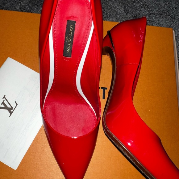 Louis VuittonRed Patent Leather Eyeline Pointed Size 40 - Picture 9 of 10